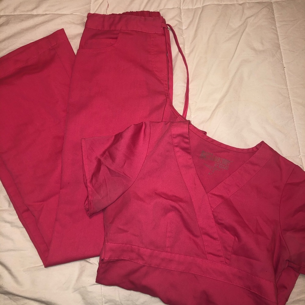 GREYS ANATOMY pink scrub set